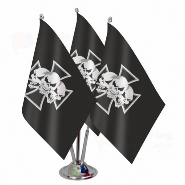 Skull ron Cross Triple Table Flag